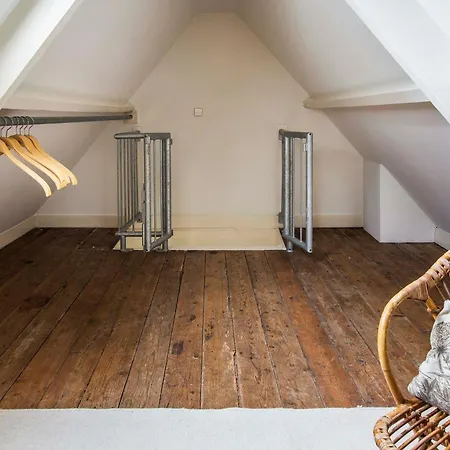Sympathetic Summer House *